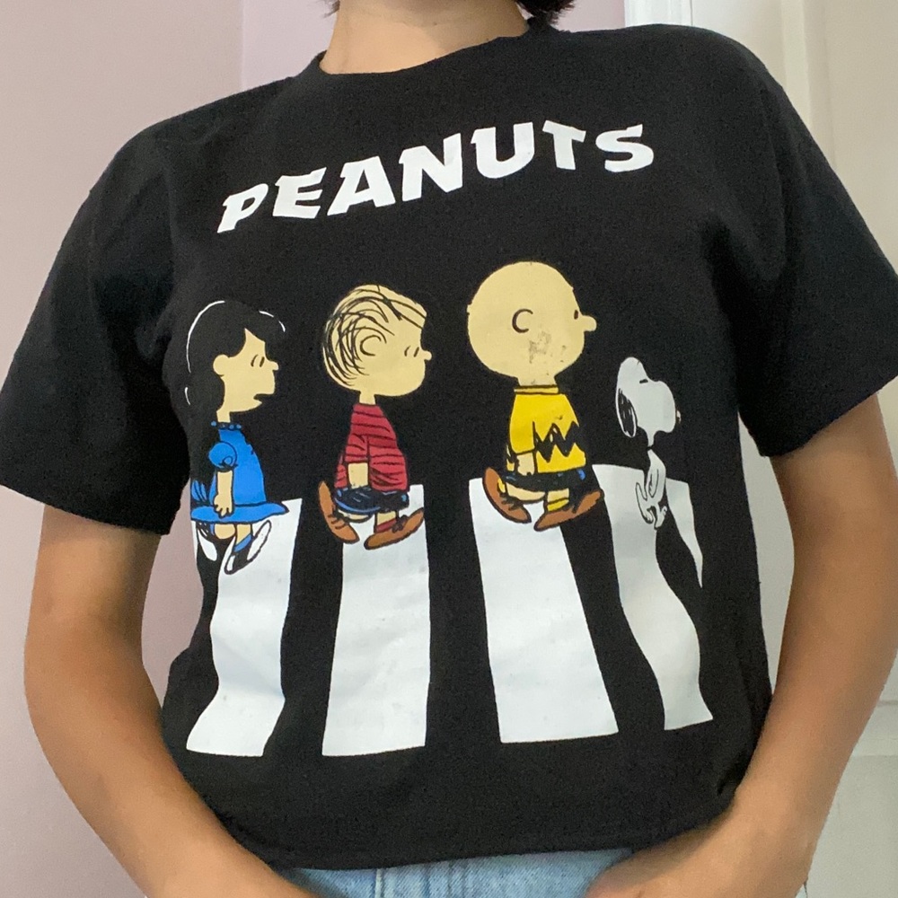 Peanuts crop top
